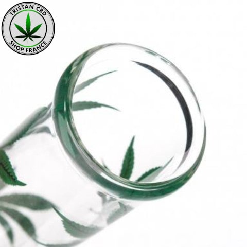 Accessoire fumeur bang en verre Cannabis. | tristancbd.com